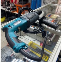 Перфоратор Makita HR 2470